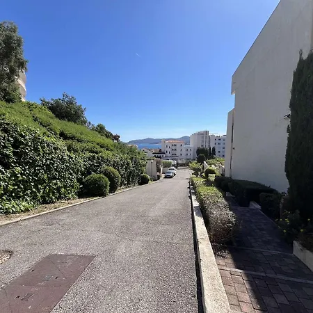 Apartamento Superbe T3 Au Lavandou Avec Balcon Et Parking - Fr-1-308-205